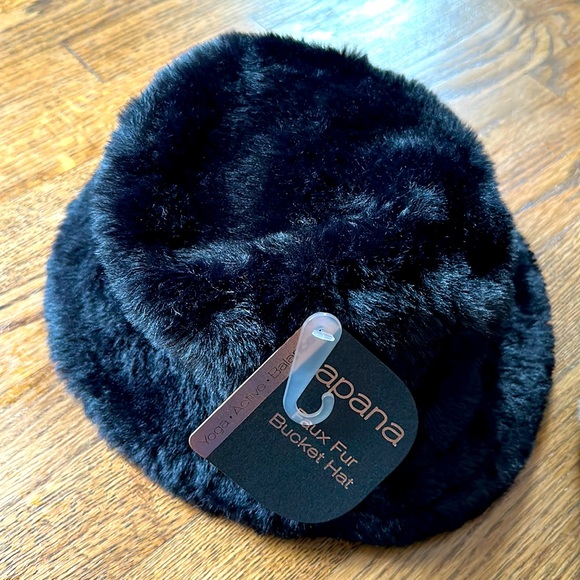 Apana Accessories - NWT Apana faux mink fur bucket hat